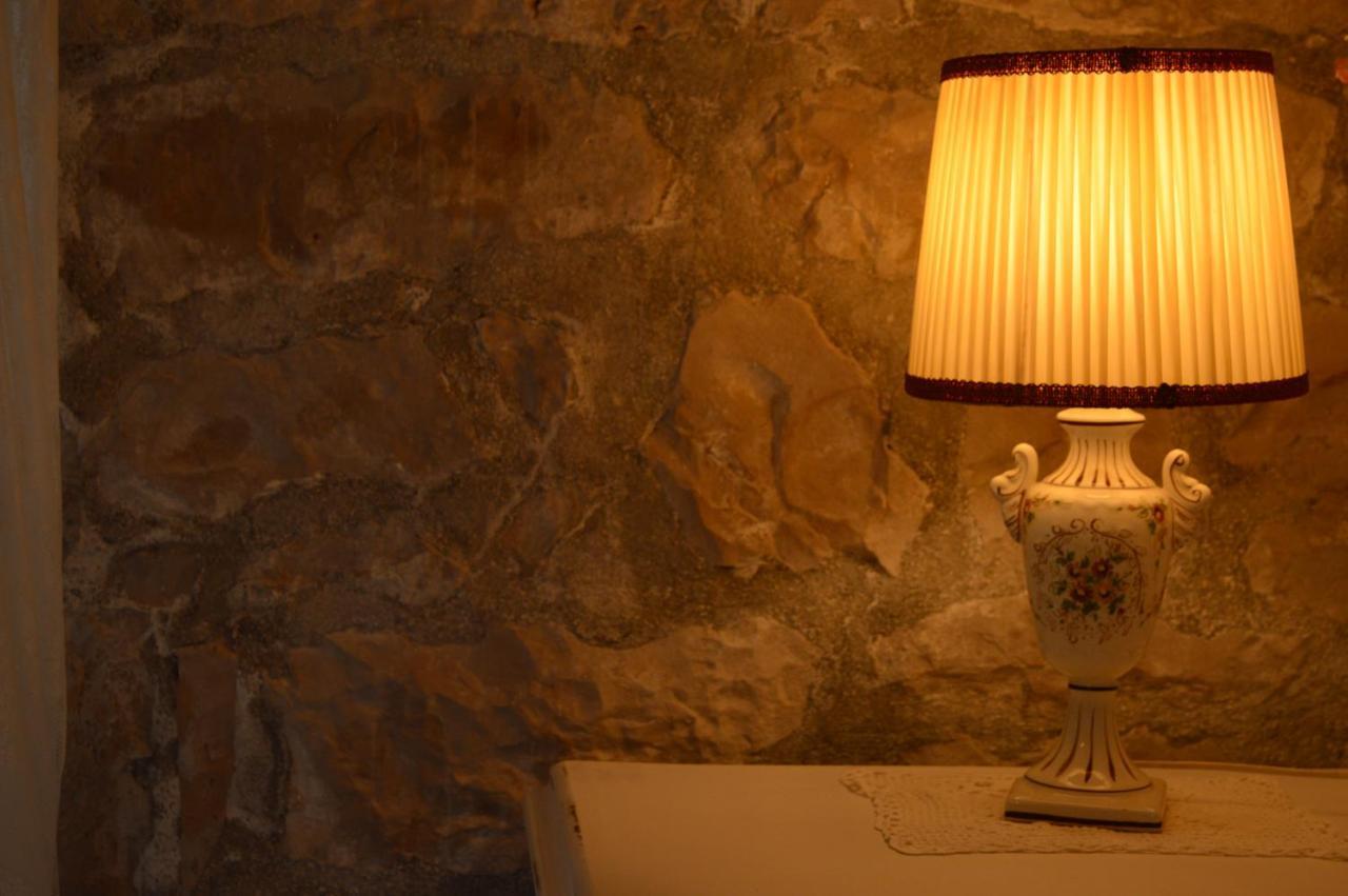 הוילה פוצ'ישצ'ה Visilo Stone House מראה חיצוני תמונה