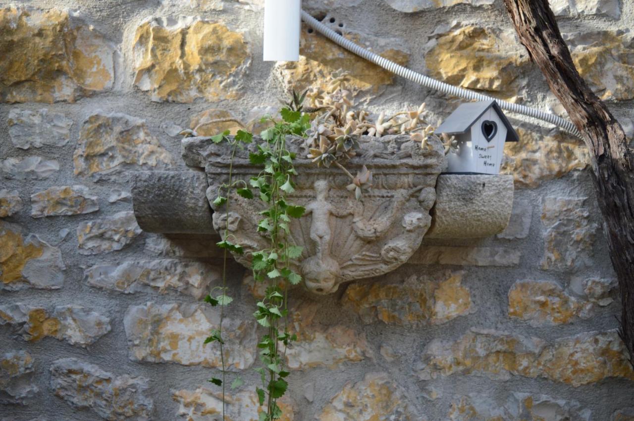 הוילה פוצ'ישצ'ה Visilo Stone House מראה חיצוני תמונה